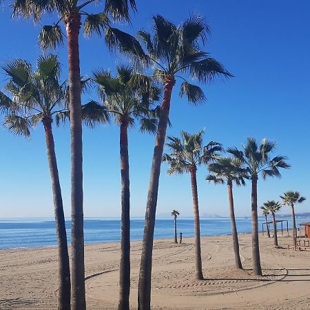 Free Parking, 40 Meters From The Beach, Wi-Fi, Ac Estepona Kültér fotó