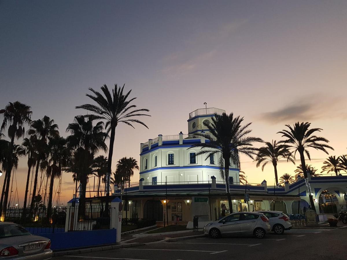 Free Parking, 40 Meters From The Beach, Wi-Fi, Ac Estepona Kültér fotó