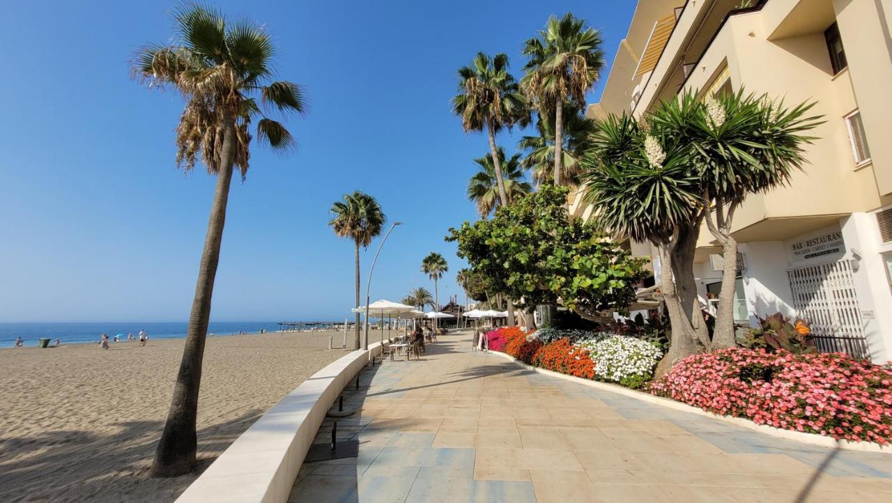 Free Parking, 40 Meters From The Beach, Wi-Fi, Ac Estepona Kültér fotó