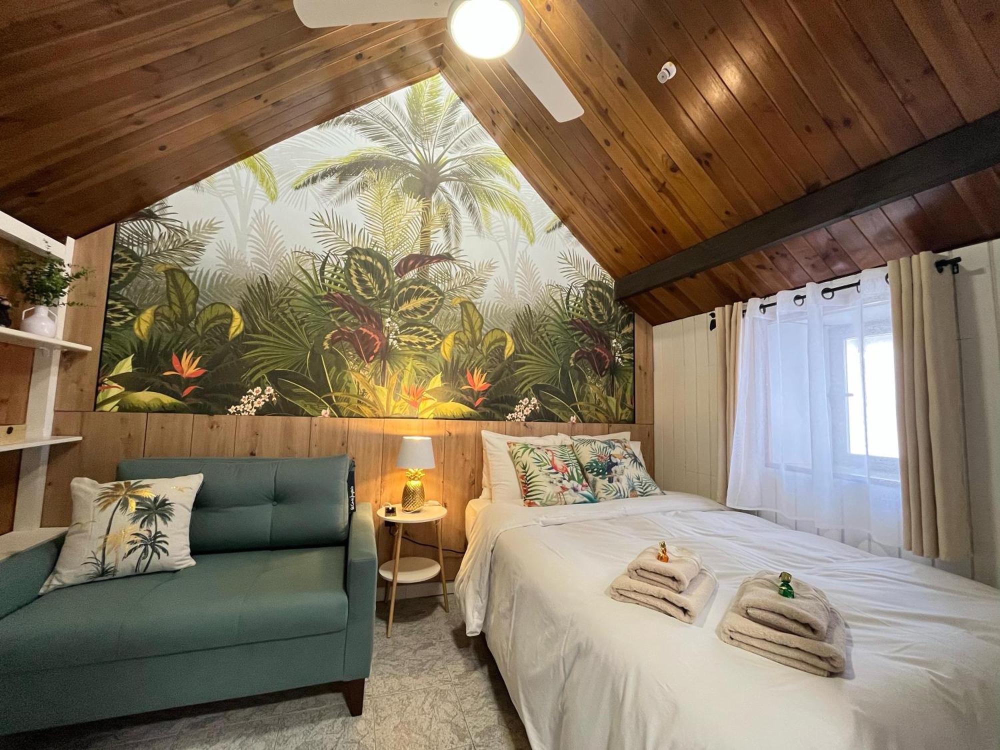 Free Parking, 40 Meters From The Beach, Wi-Fi, Ac Estepona Szoba fotó